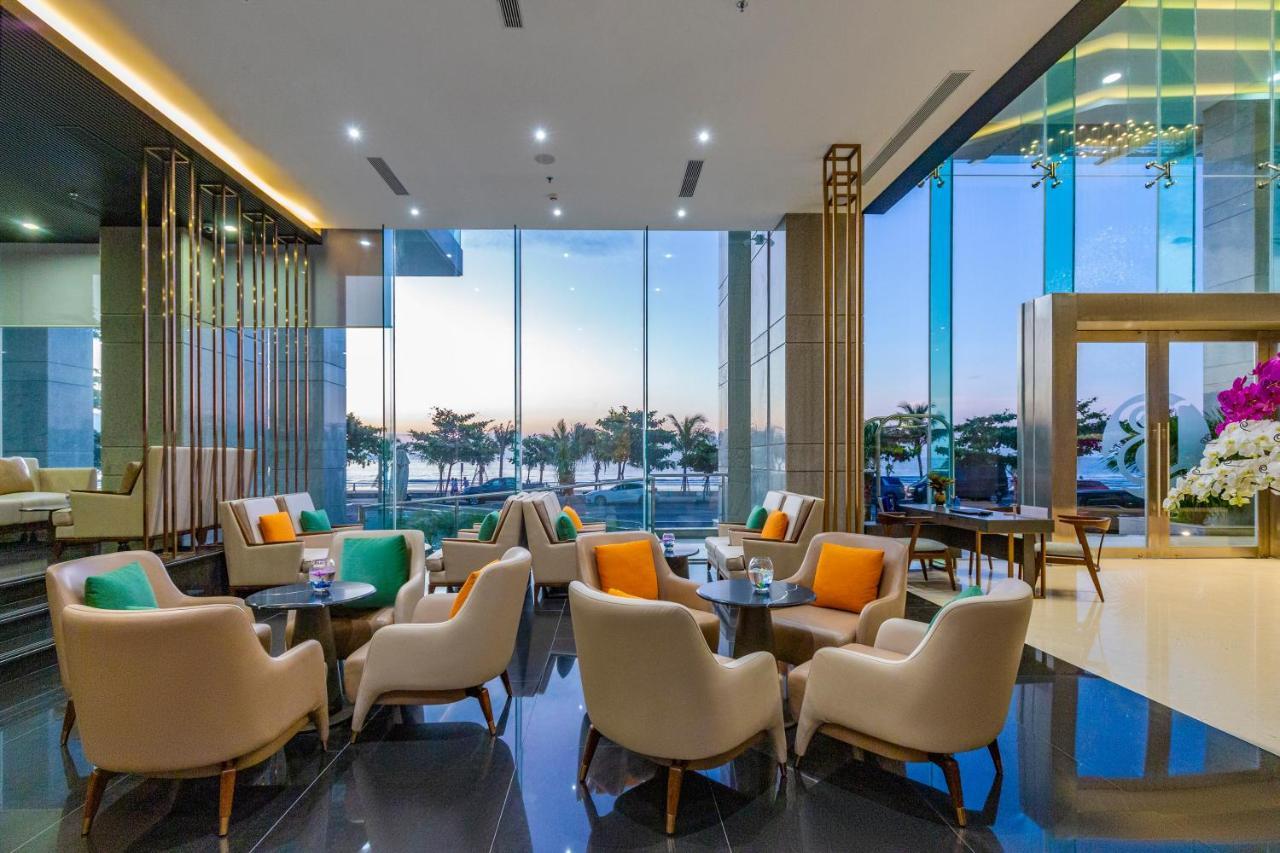 Le Sands Oceanfront Danang Hotel Екстериор снимка
