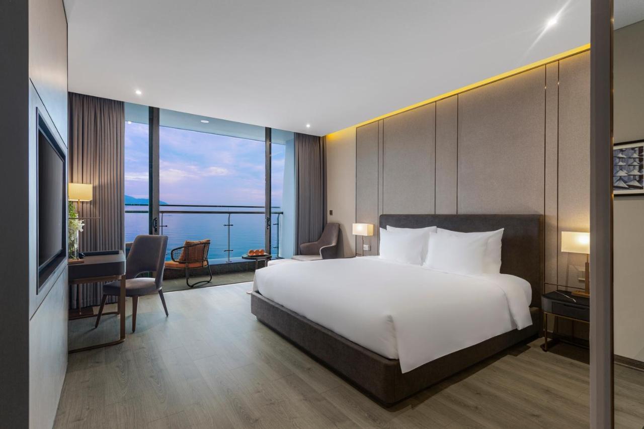 Le Sands Oceanfront Danang Hotel Екстериор снимка