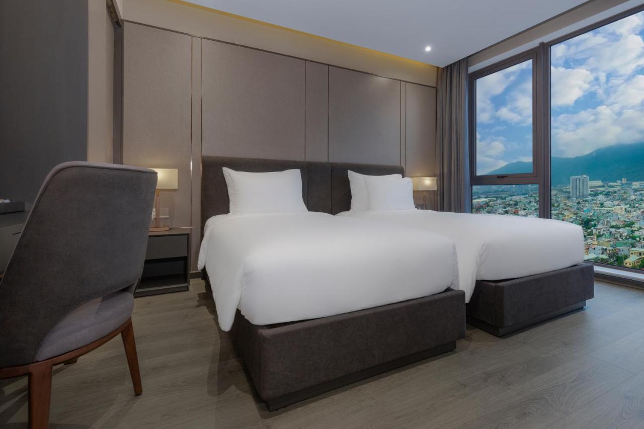 Le Sands Oceanfront Danang Hotel Екстериор снимка