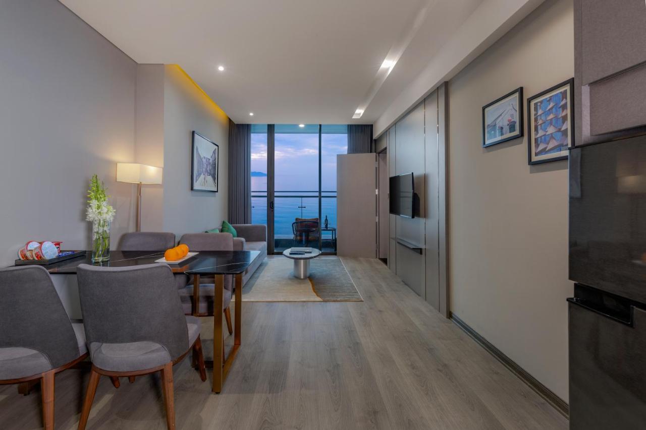 Le Sands Oceanfront Danang Hotel Екстериор снимка