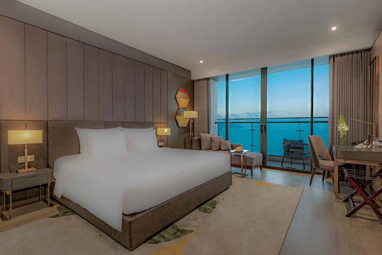 Le Sands Oceanfront Danang Hotel Екстериор снимка