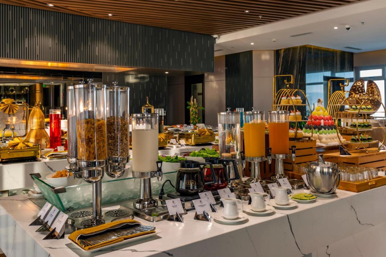 Le Sands Oceanfront Danang Hotel Екстериор снимка