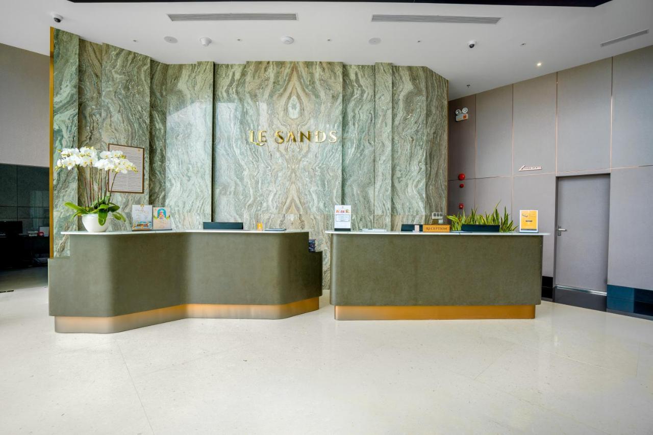 Le Sands Oceanfront Danang Hotel Екстериор снимка