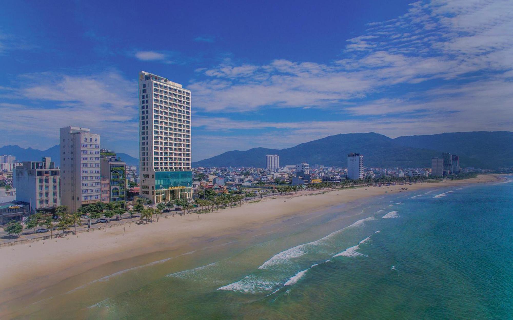 Le Sands Oceanfront Danang Hotel Екстериор снимка